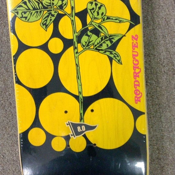 Primitive Butterfly Paul Rodriguez Skateboard - Picture 3 of 5
